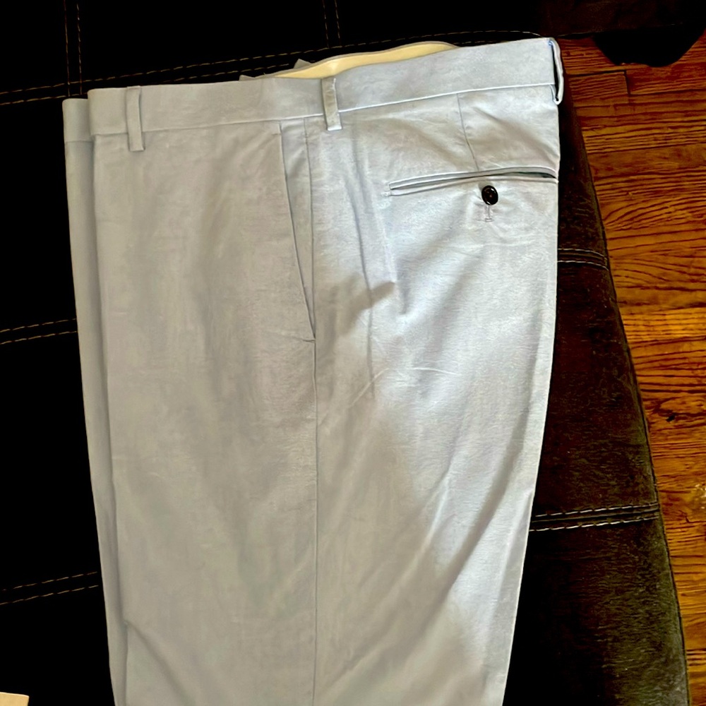 J Crew Ludlow 35/32
Light blue